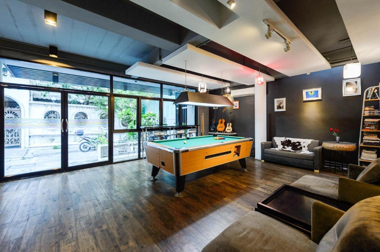 Cheqinn Hostel - Sukhumvit 4 Nana Plaza Bangkok Bagian luar foto