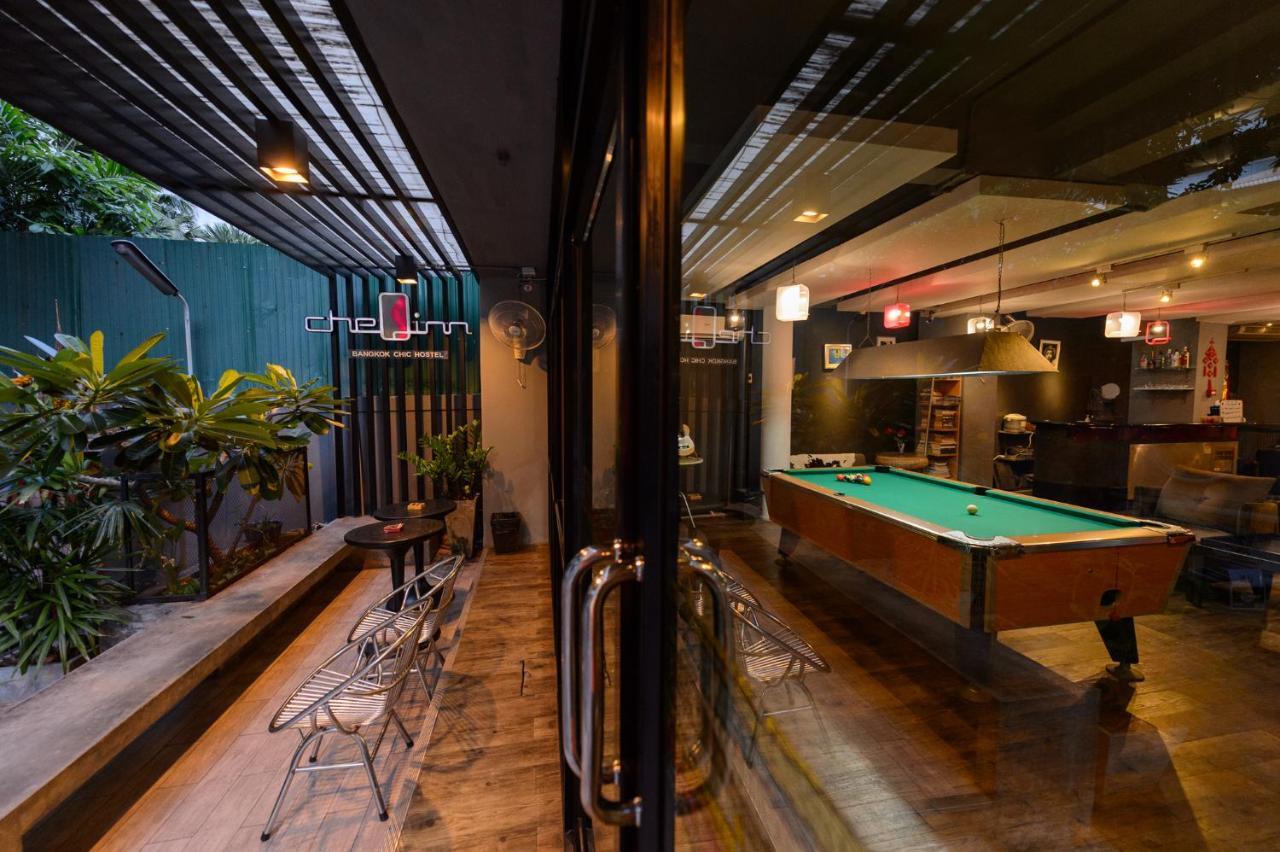 Cheqinn Hostel - Sukhumvit 4 Nana Plaza Bangkok Bagian luar foto